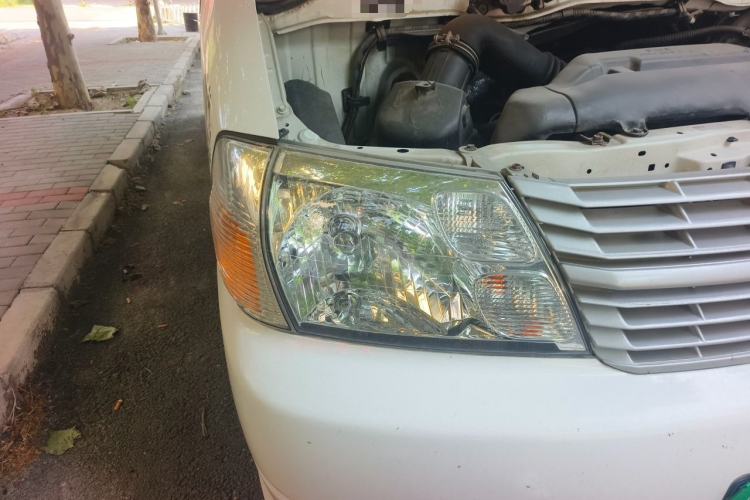Used Jinbei Express 2017 2.0L Standard Version V19 Right Front Headlight