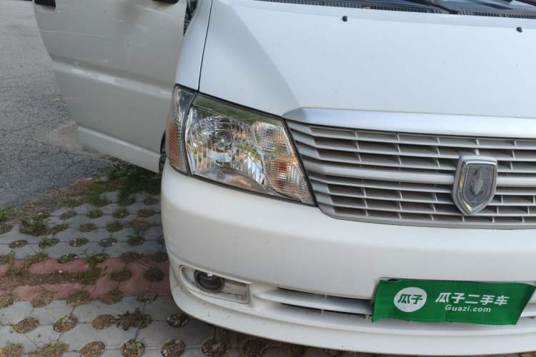 Used Jinbei Express 2017 2.0L Comfort Version V19 Right Front Headlight