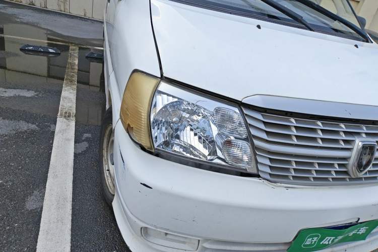 Used Jinbei Express 2017 2.0L Standard Version V19 Right Front Headlight