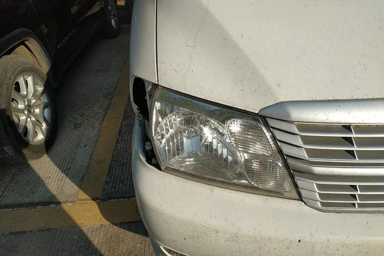 Used Jinbei Express 2017 2.0L Standard Version V19 Right Front Headlight