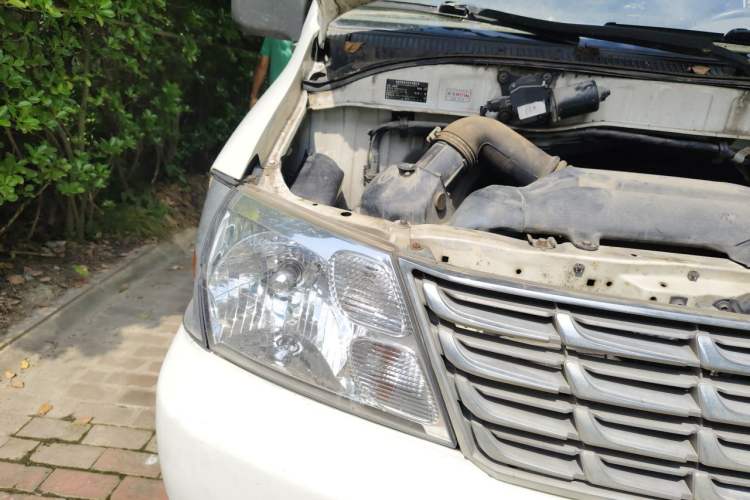 Used Jinbei Express 2017 2.0L Standard Version V19 Right Front Headlight