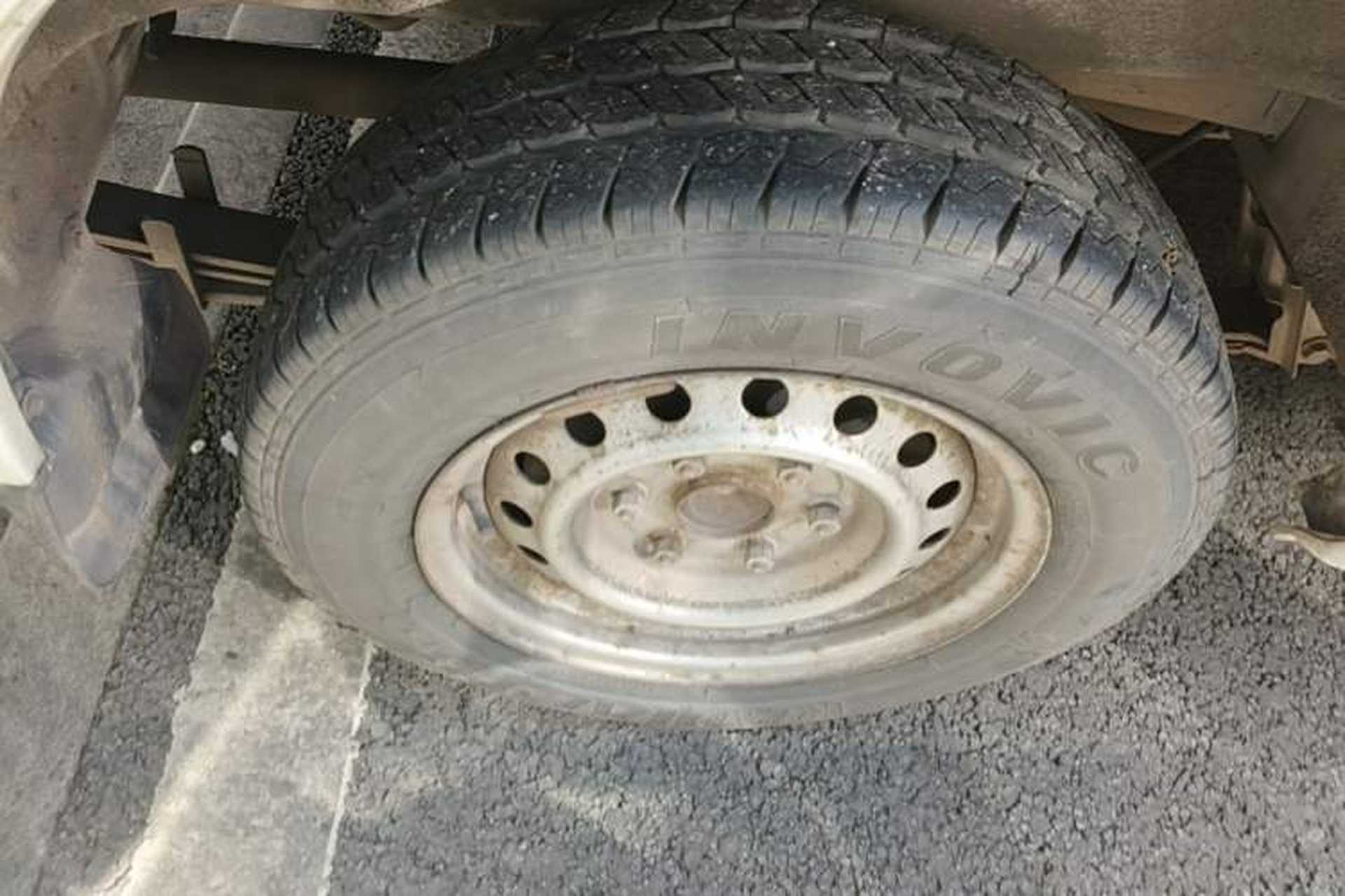 Used Jinbei Express 2017 2.0L Comfort Version V19 Right Rear Wheel Hub
