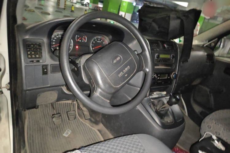 Used Jinbei Express 2017 2.0L Standard Version V19 Steering Wheel