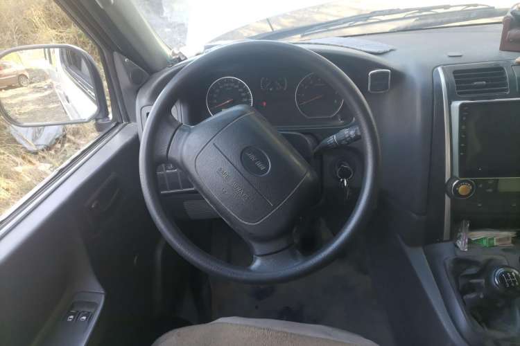 Used Jinbei Express 2017 2.0L Standard Version V19 Steering Wheel