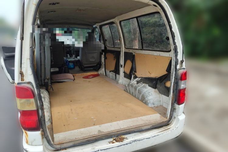 Used Jinbei Express 2017 2.0L Standard Version V19 Trunk