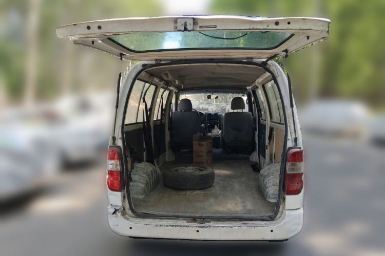 Used Jinbei Express 2017 2.0L Comfort Version V19 Trunk
