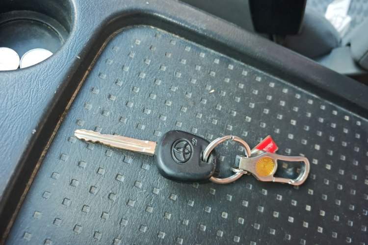 Used Jinbei Express 2017 2.0L Standard Version V19 Vehicle Key