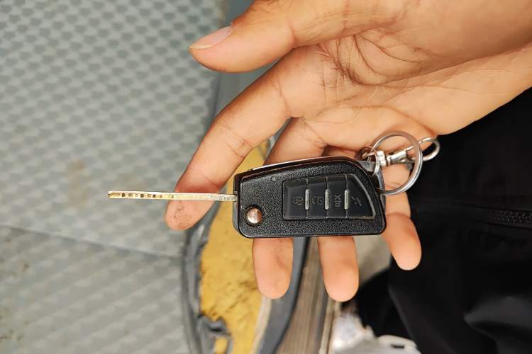 Used Jinbei Express 2017 2.0L Classic Version V19 Vehicle Key