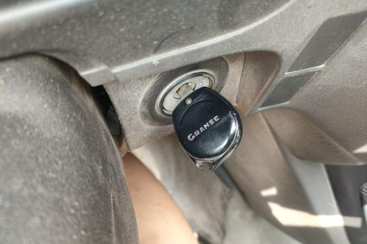 Used Jinbei Express 2017 2.0L Standard Version V19 Vehicle Key