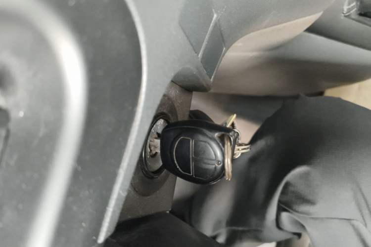 Used Jinbei Express 2017 2.0L Comfort Version V19 Vehicle Key