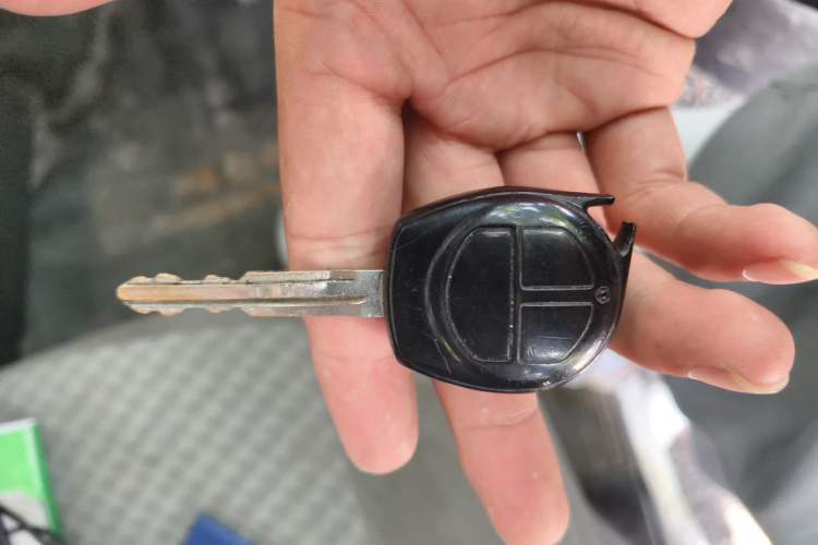 Used Jinbei Express 2017 2.0L Standard Version V19 Vehicle Key