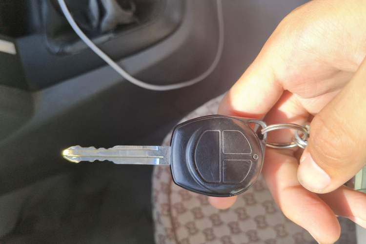 Used Jinbei Express 2017 2.0L Classic Version V19 Vehicle Key