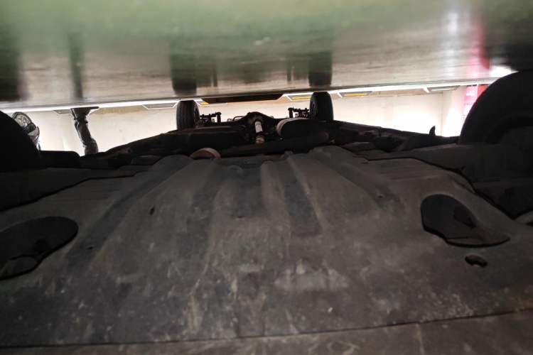 Used Jinbei Express 2017 2.0L Standard Version V19 Chassis Front