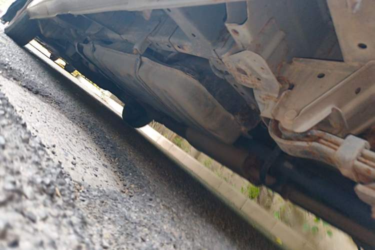 Used Jinbei Express 2017 2.0L Standard Version V19 Chassis Rear Left