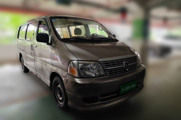 Used Jinbei Express 2017 2.0L Standard Version V19 Front Right 45 Deg