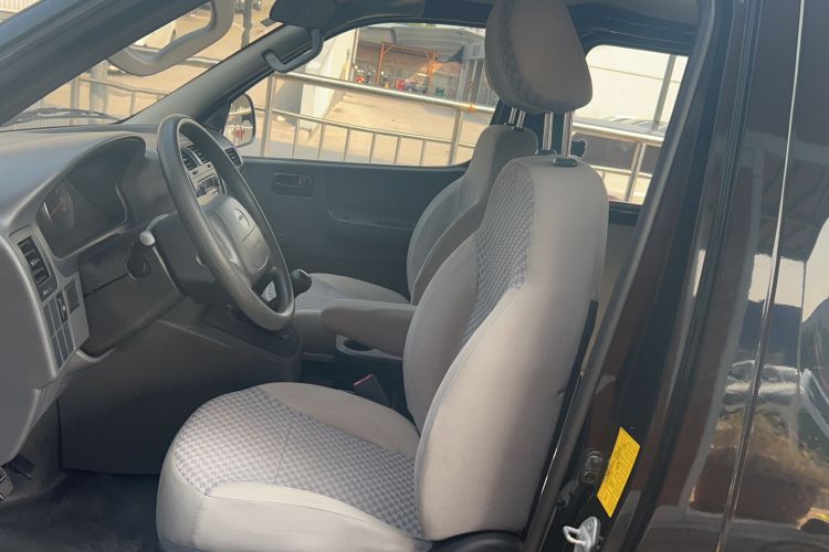 Used Jinbei Express 2018 2.0L Standard Version V19 Left Front Seat