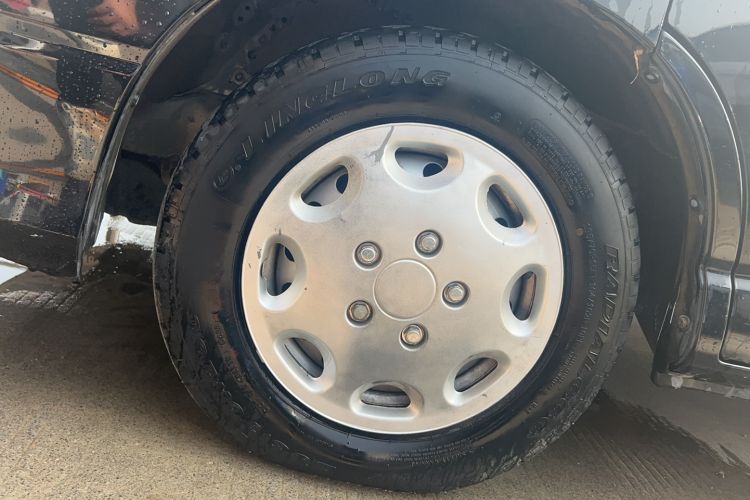 Used Jinbei Express 2018 2.0L Standard Version V19 Left Front Wheel Hub