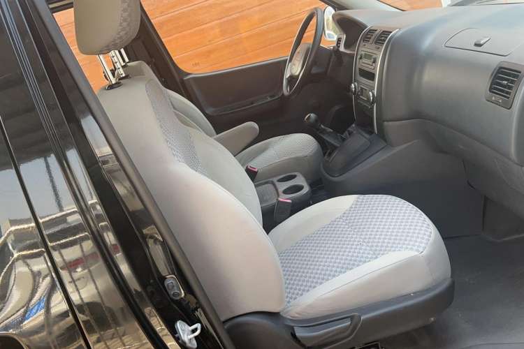 Used Jinbei Express 2018 2.0L Standard Version V19 Right Front Seat