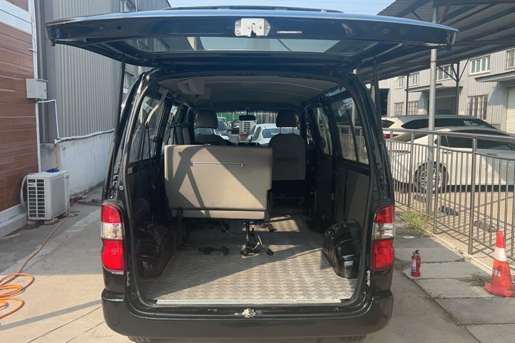 Used Jinbei Express 2018 2.0L Standard Version V19 Trunk