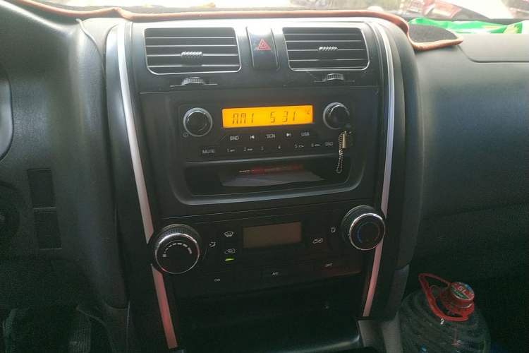 Used Jinbei Express 2018 2.0L Standard Version V19 Audio And AC Panel