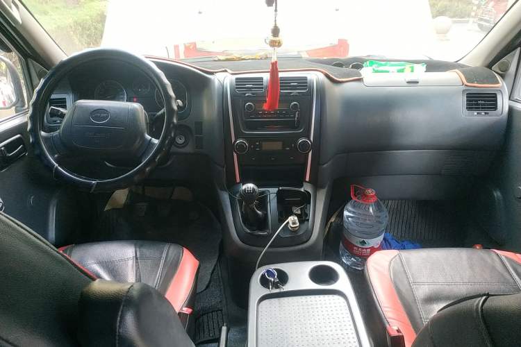 Used Jinbei Express 2018 2.0L Standard Version V19 Center Console