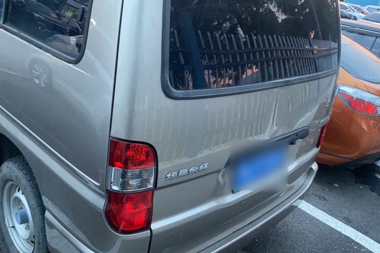 Used Jinbei Express 2018 2.0L Standard Version V19 Exterior 5
