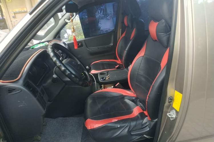 Used Jinbei Express 2018 2.0L Standard Version V19 Left Front Seat