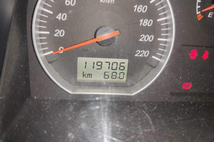 Used Jinbei Express 2018 2.0L Standard Version V19 Odometer Close Up
