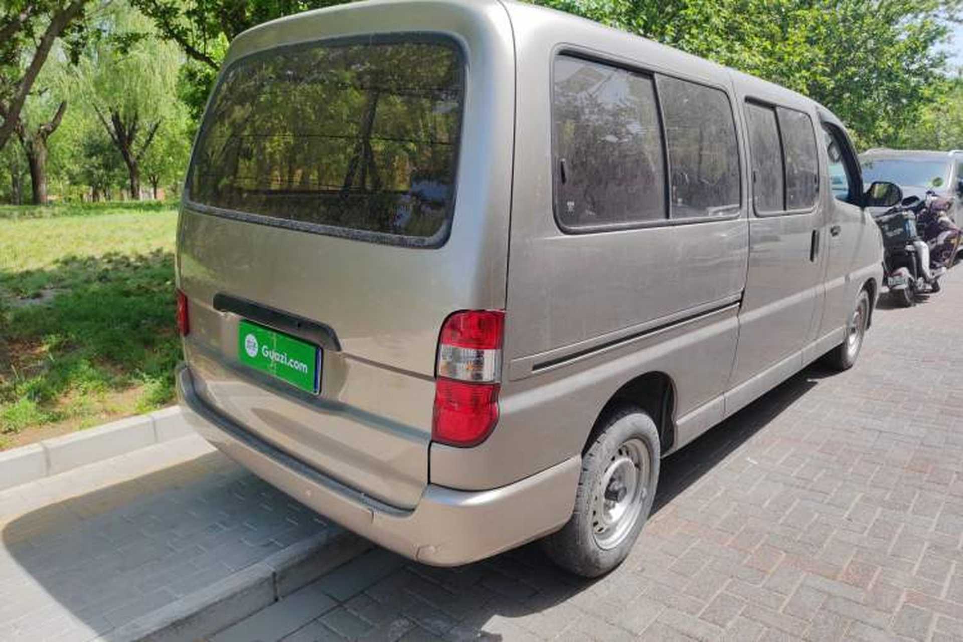 Used Jinbei Express 2018 2.0L Standard Version V19 Rear Right 45 Deg