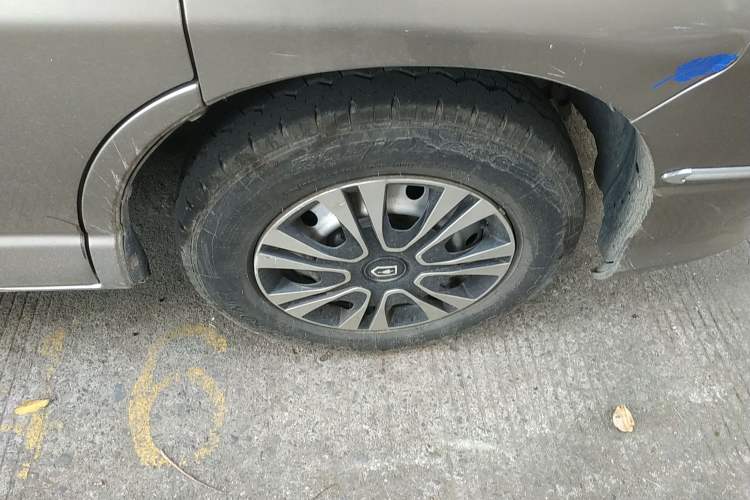 Used Jinbei Express 2018 2.0L Standard Version V19 Right Front Wheel Hub