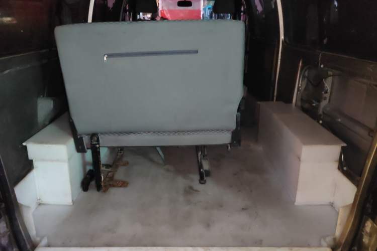 Used Jinbei Express 2018 2.0L Standard Version V19 Trunk