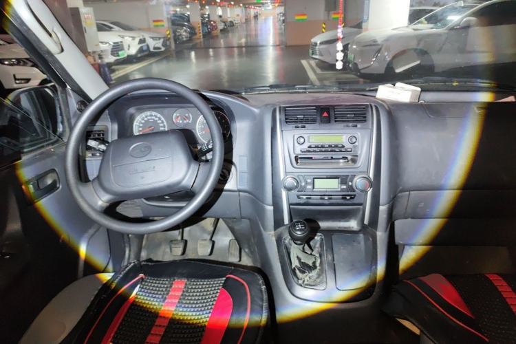 Used Jinbei Express 2018 2.0L Comfort Version V19 Center Console