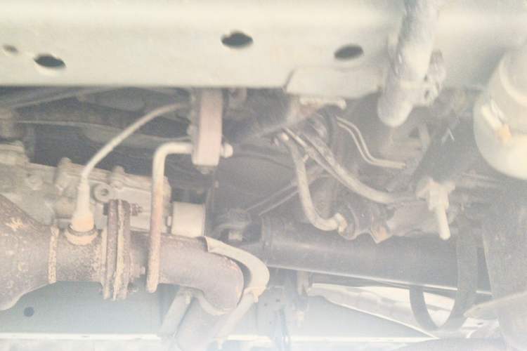 Used Jinbei Express 2018 2.0L Standard Version V19 Chassis Front Left