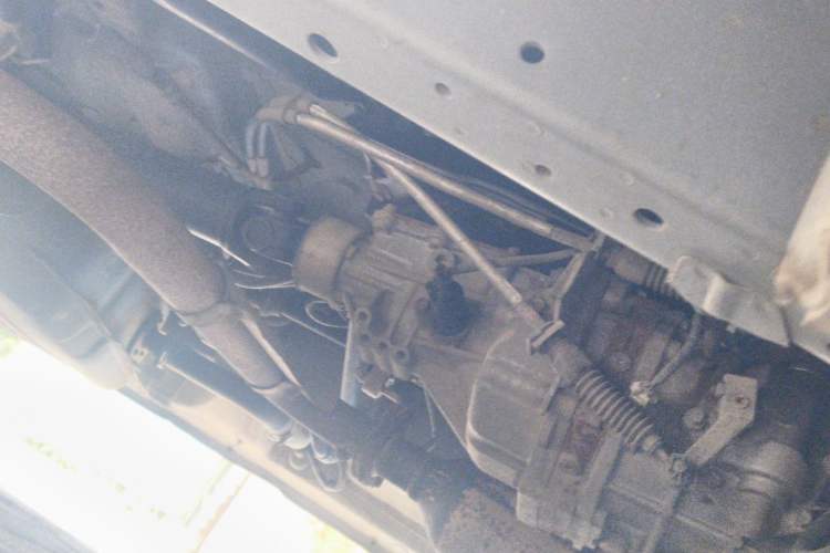 Used Jinbei Express 2018 2.0L Standard Version V19 Chassis Front Right