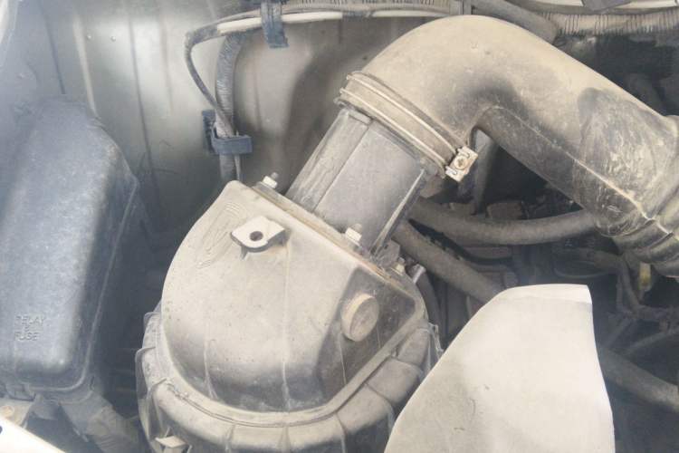Used Jinbei Express 2018 2.0L Standard Version V19 Engine Bay Right