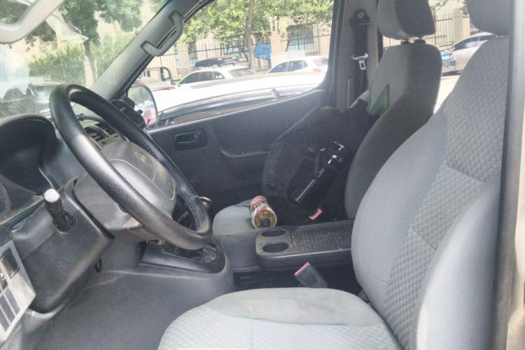 Used Jinbei Express 2018 2.0L Standard Version V19 Left Front Seat