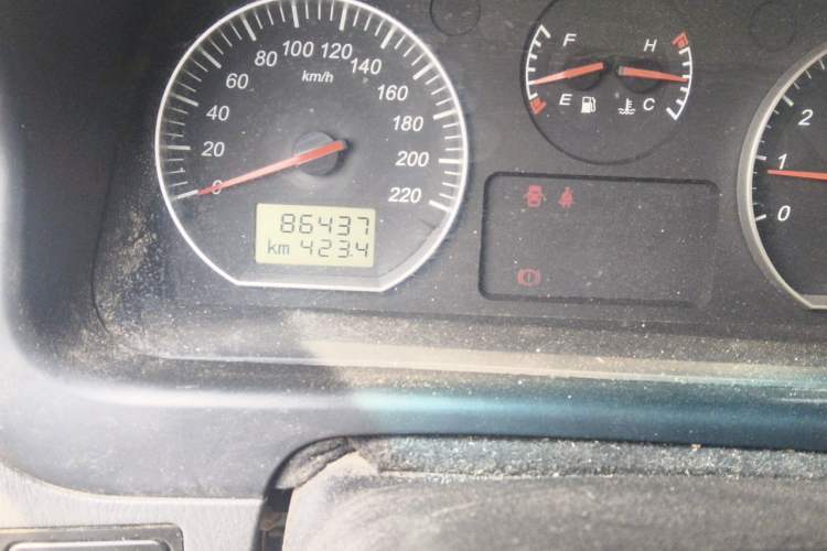 Used Jinbei Express 2018 2.0L Standard Version V19 Odometer Close Up