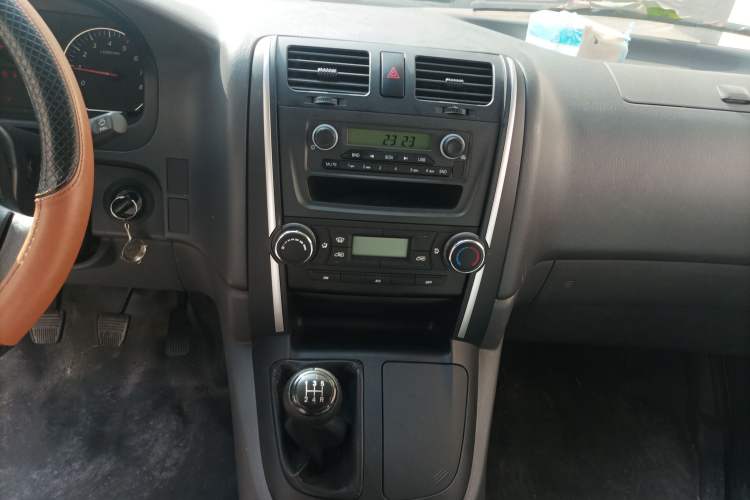 Used Jinbei Express 2018 2.0L Standard Version V19 Audio And AC Panel