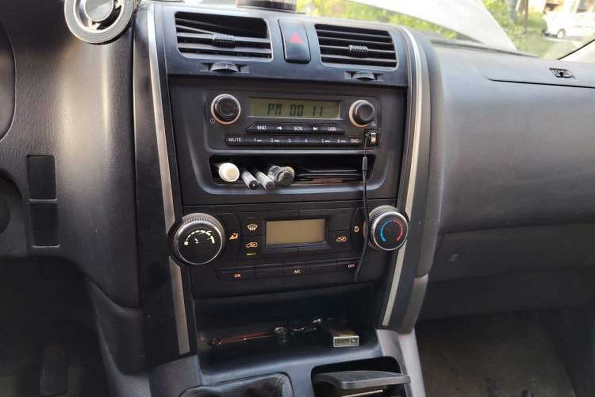 Used Jinbei Express 2018 2.0L Comfort Version V19 Audio And AC Panel