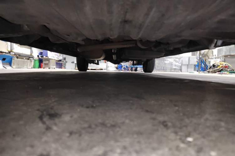 Used Jinbei Express 2018 2.0L Standard Version V19 Chassis Front