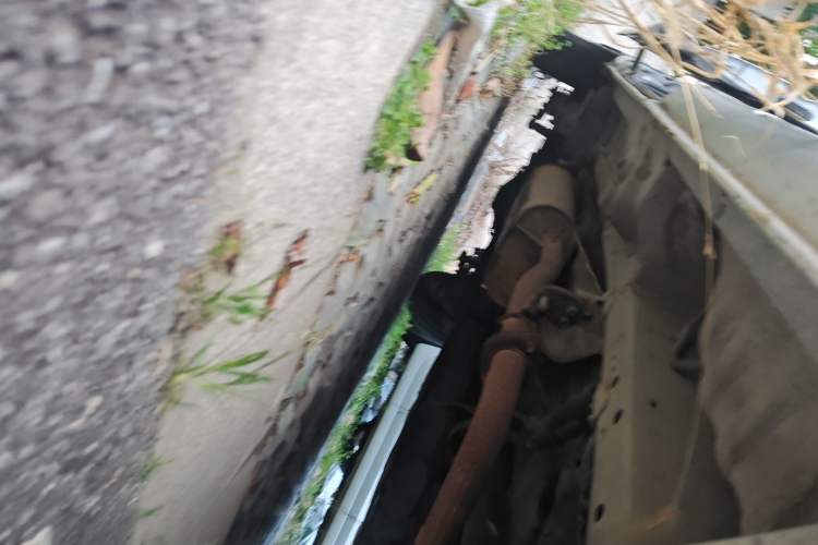 Used Jinbei Express 2018 2.0L Standard Version V19 Chassis Front Right