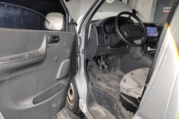 Used Jinbei Express 2018 2.0L Standard Version V19 Driver Seat