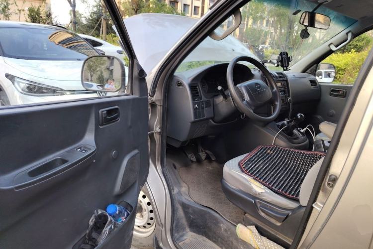 Used Jinbei Express 2018 2.0L Comfort Version V19 Driver Seat