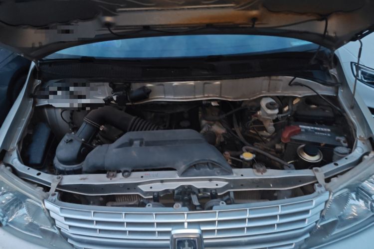 Used Jinbei Express 2018 2.0L Standard Version V19 Engine Bay
