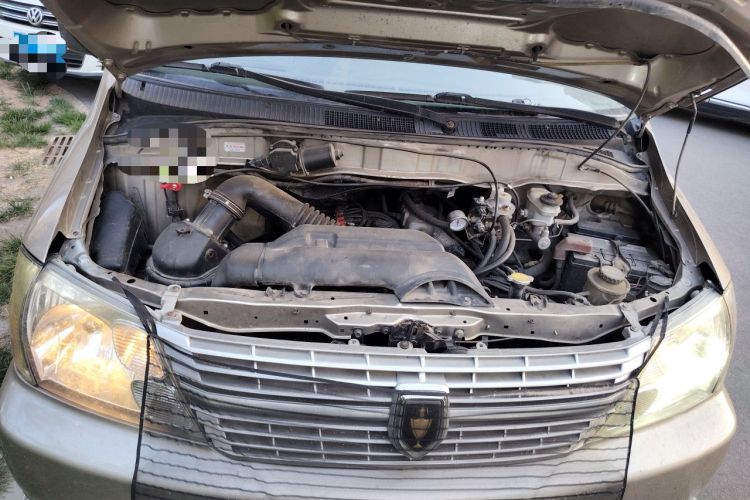 Used Jinbei Express 2018 2.0L Comfort Version V19 Engine Bay