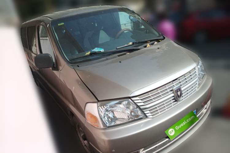 Used Jinbei Express 2018 2.0L Standard Version V19 Front Right 45 Deg