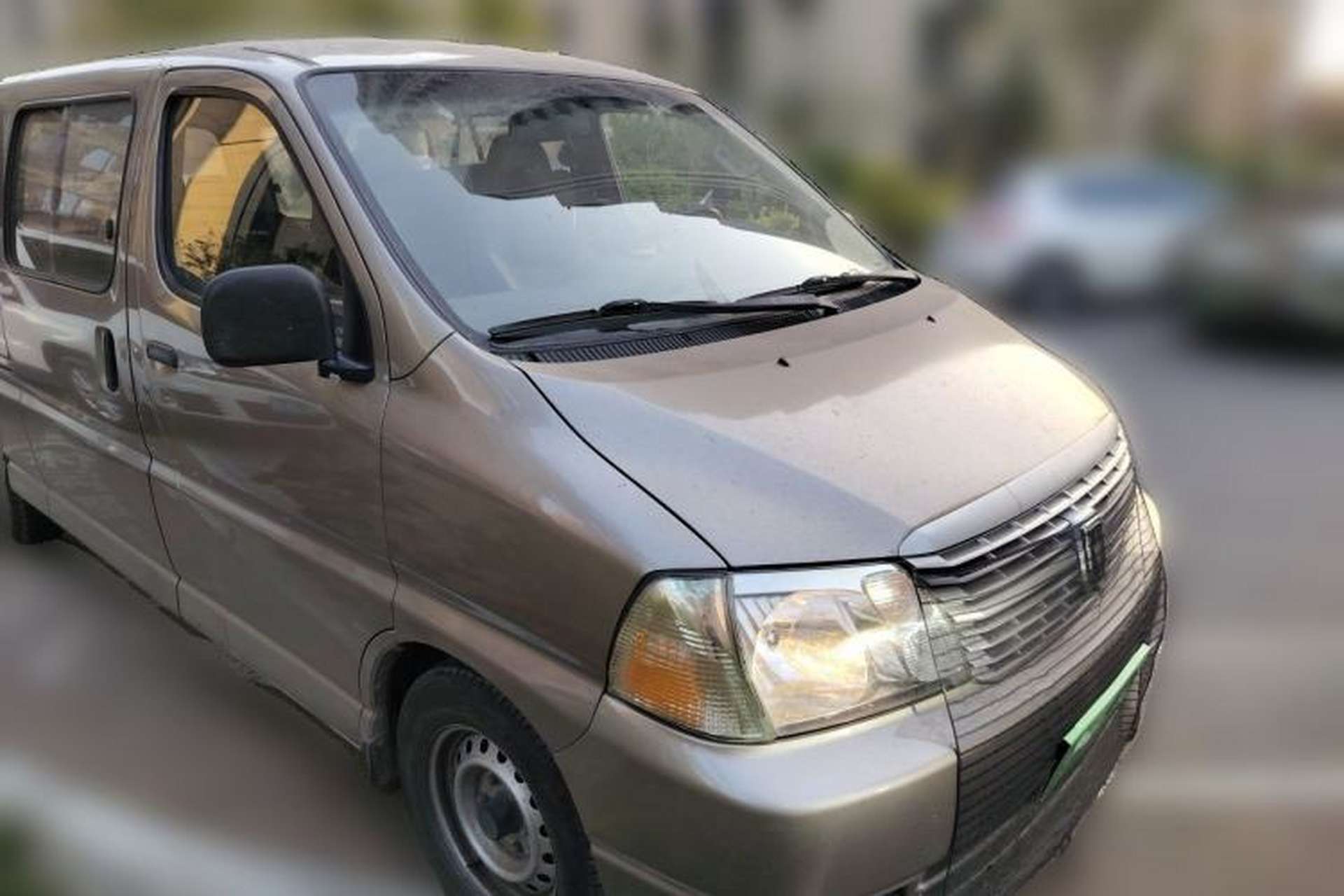 Used Jinbei Express 2018 2.0L Comfort Version V19 Front Right 45 Deg