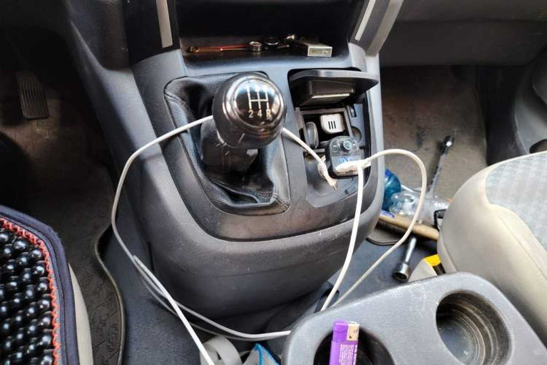 Used Jinbei Express 2018 2.0L Comfort Version V19 Gear Lever