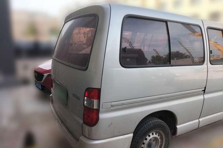 Used Jinbei Express 2018 2.0L Standard Version V19 Rear