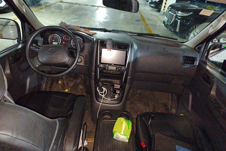 Used Jinbei Express 2018 2.0L Standard Version V19 Center Console